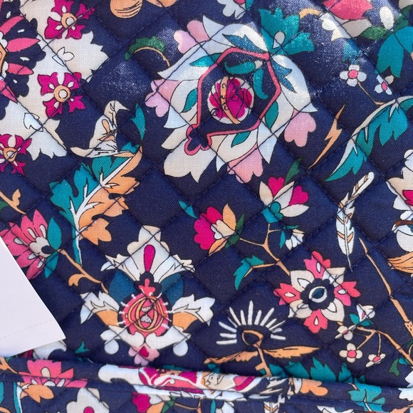 Harry Potter large Vera Bradley Tote - Picture 3 of 6